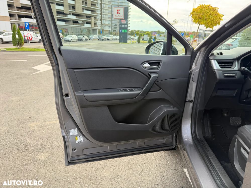 RENAULT Captur 2022 — imagine 9