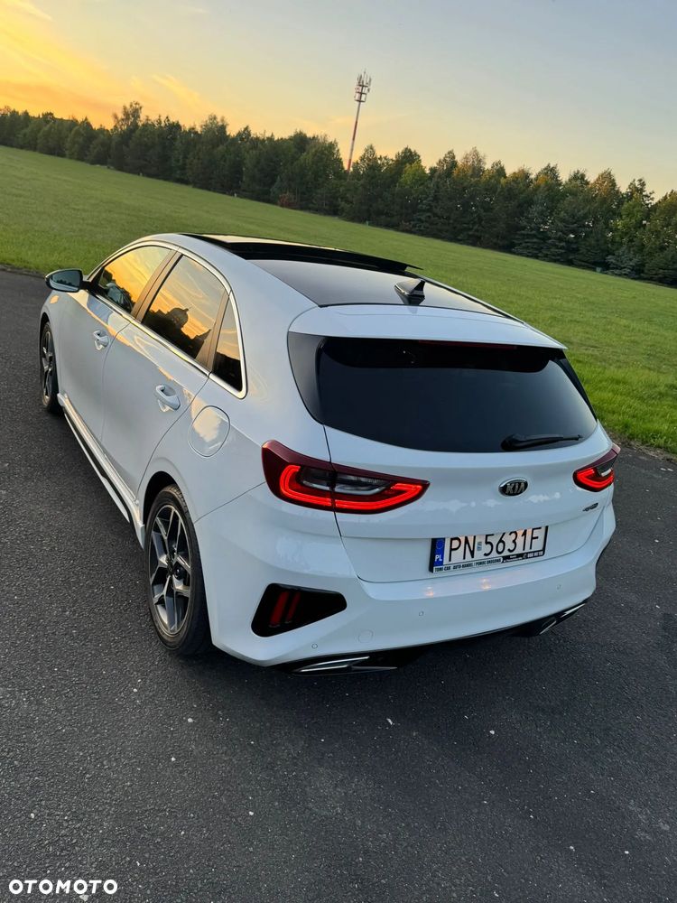 Kia Ceed 1.6 CRDi DCT GT Line - 10
