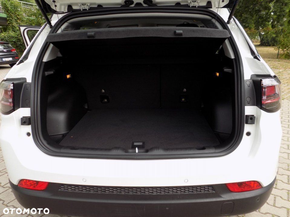 Jeep Compass - 15