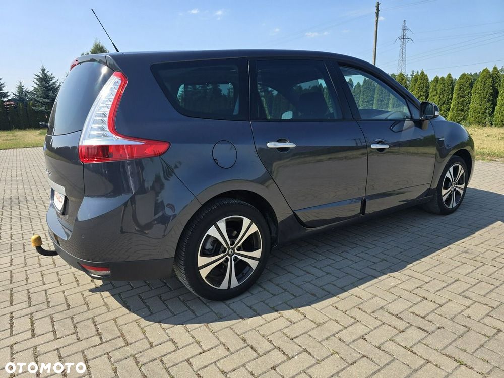 Renault Grand Scenic - 8