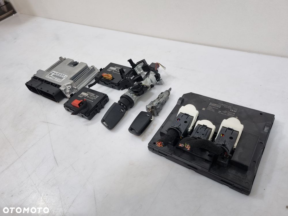 AUDI A1 82A ZESTAW STARTOWY 1.0 TSI 04C907309BP 3Q0907530AC 3Q0907338E 5Q0937084DG - 3