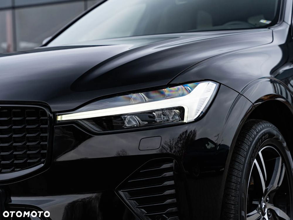 Volvo XC 60 B4 D AWD Plus Dark - 16