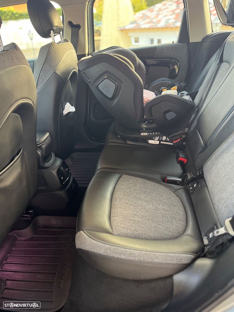 MINI Countryman Cooper SE ALL4 Auto - 6