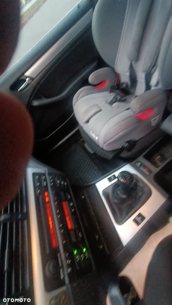 BMW Seria 3 320i - 7