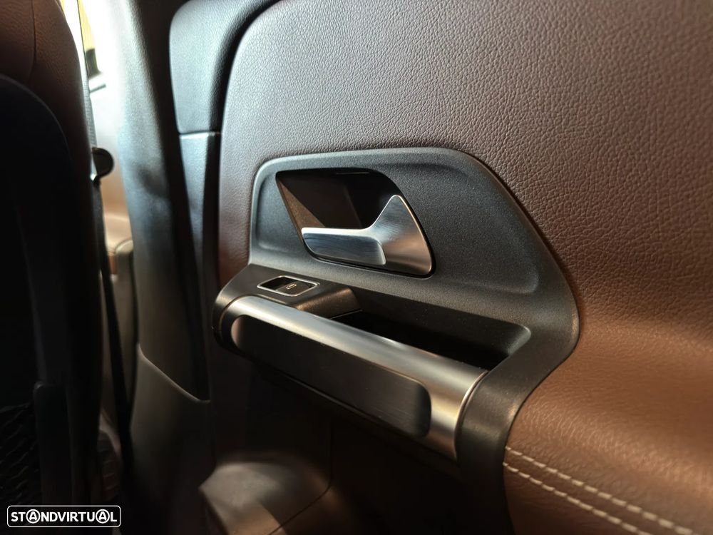 Mercedes-Benz GLB 200 d 4Matic Progressive - 19