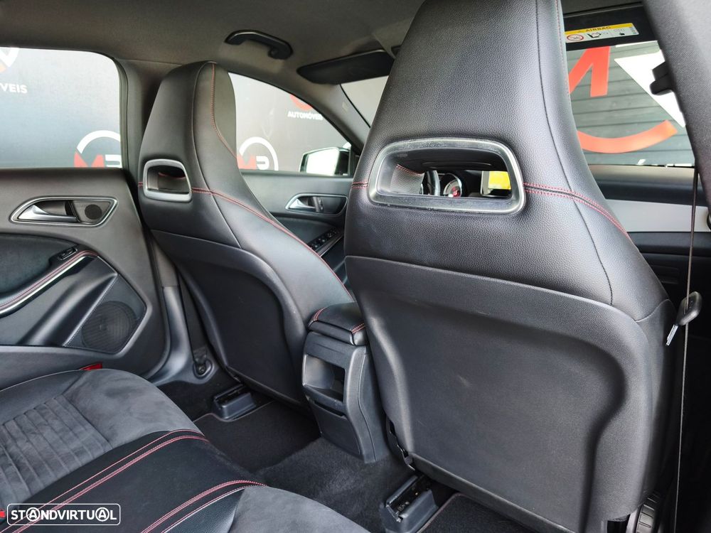 Mercedes-Benz CLA 200 - 37