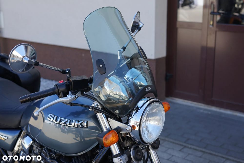 Suzuki GSX - 15