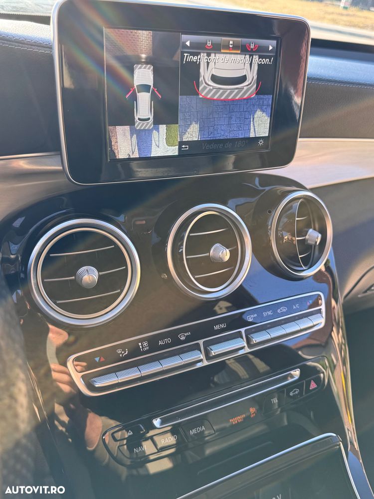 Mercedes-Benz GLC - 12