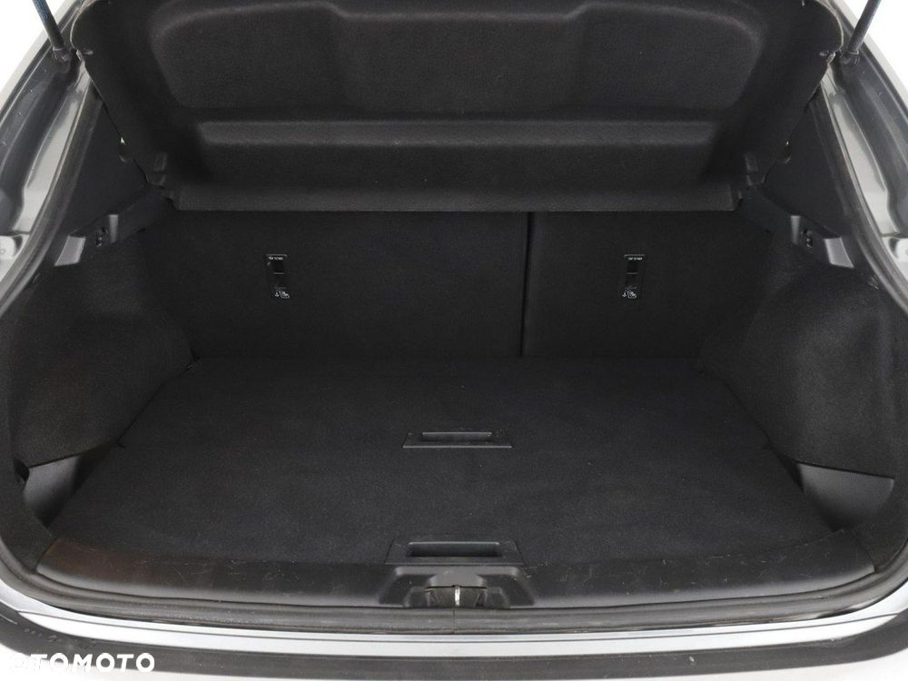 Nissan Qashqai 1.3 DIG-T N-Connecta DCT - 20