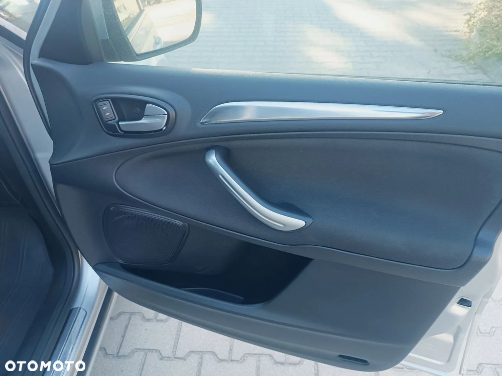 Ford S-Max 2.0 EcoBoost Titanium - 17