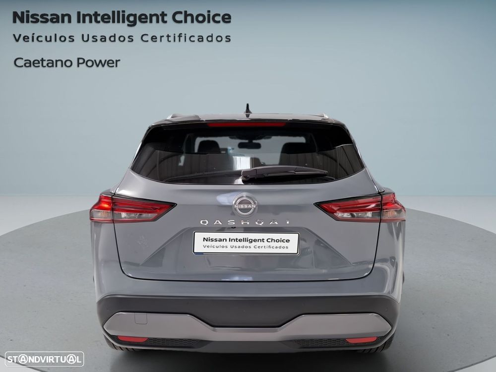 Nissan Qashqai 1.3 DIG-T N-Connecta LED+TT+SKY Xtronic - 10