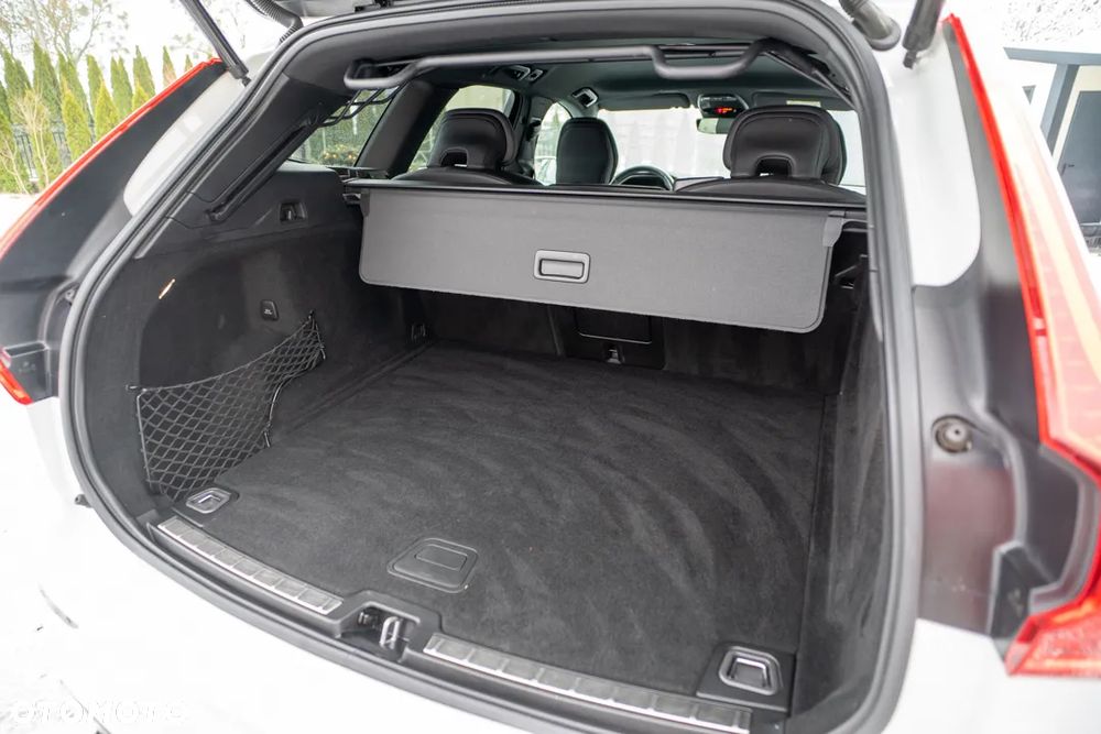 Volvo XC 60 D4 Geartronic RDesign - 39