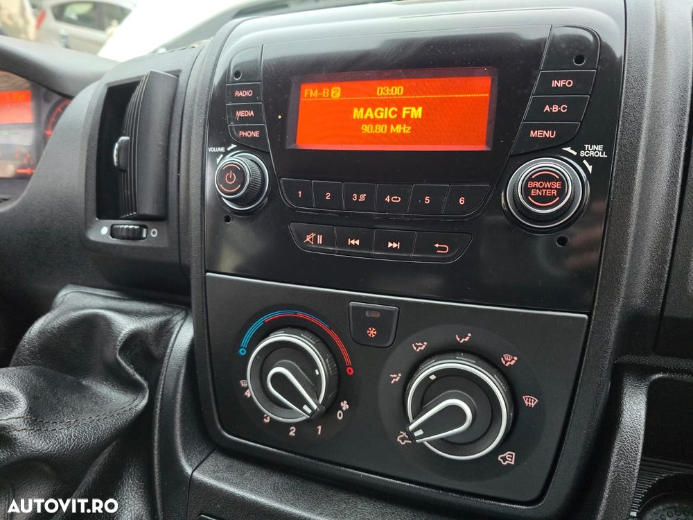 Peugeot Boxer HDi L2H2 S&S TwinCab - 23