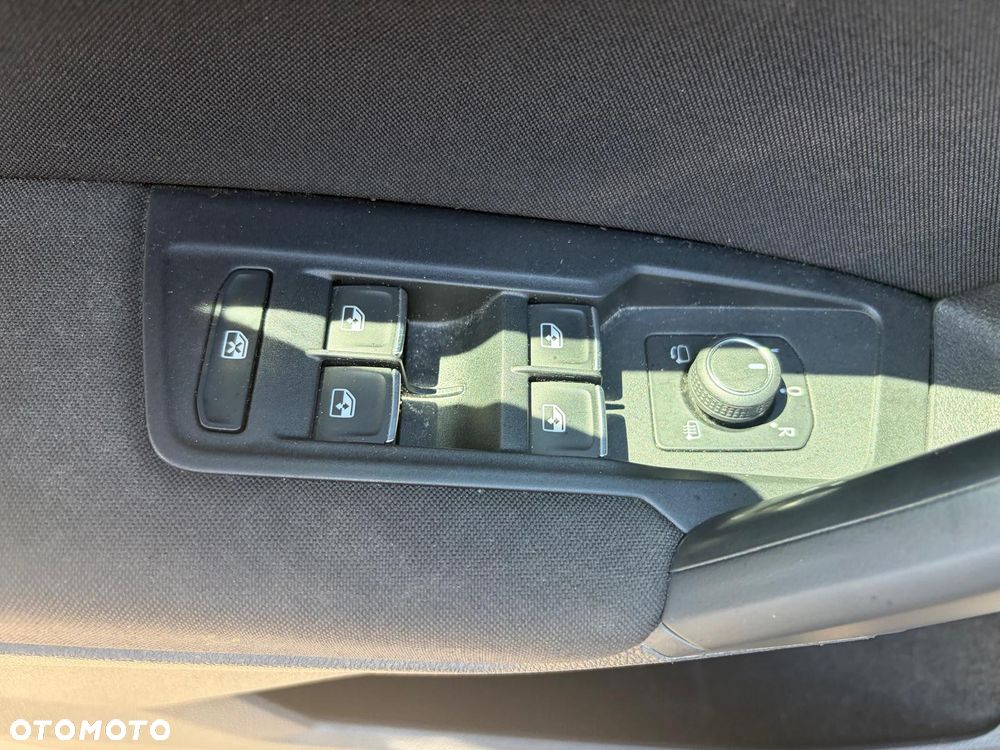 Volkswagen Tiguan - 23