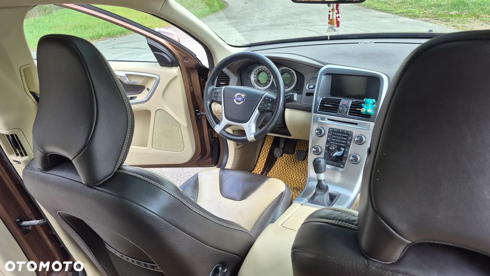 Volvo XC 60 D3 AWD Summum - 16