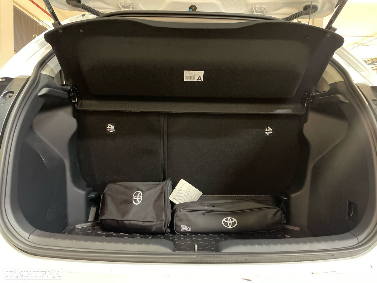 Toyota Yaris - 10