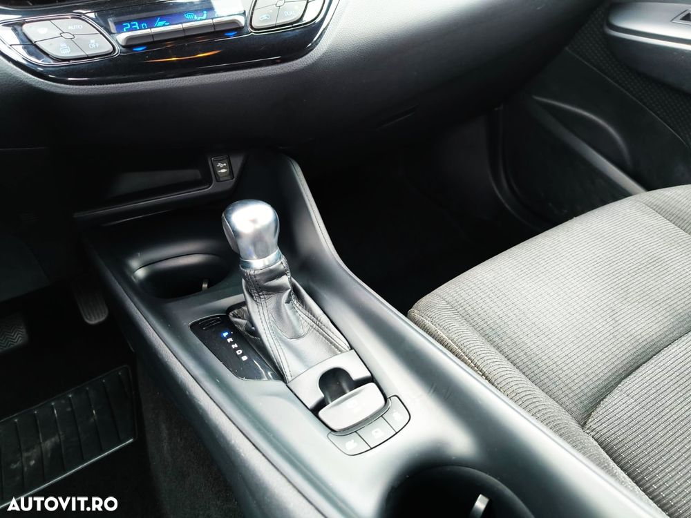 Toyota C-HR - 16
