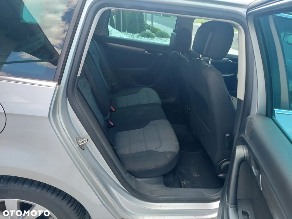 Volkswagen Passat - 7