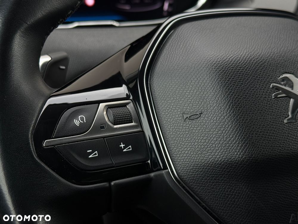 Peugeot 5008 2.0 BlueHDi Allure Pack S&S EAT8 - 21