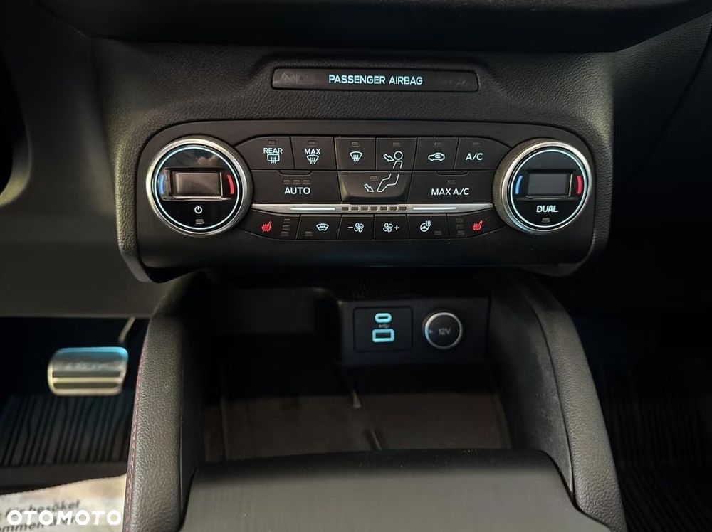 Ford Kuga 2.5 Duratec PHEV ST-LINE - 15