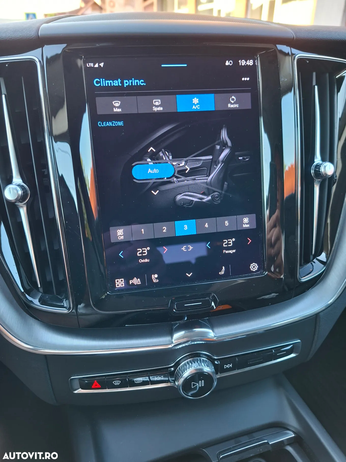 Volvo XC 60 B4 D AWD Core - 6