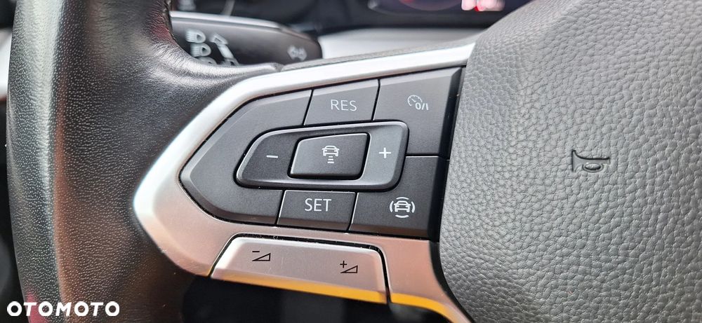 Volkswagen Golf 2.0 TDI Life - 21