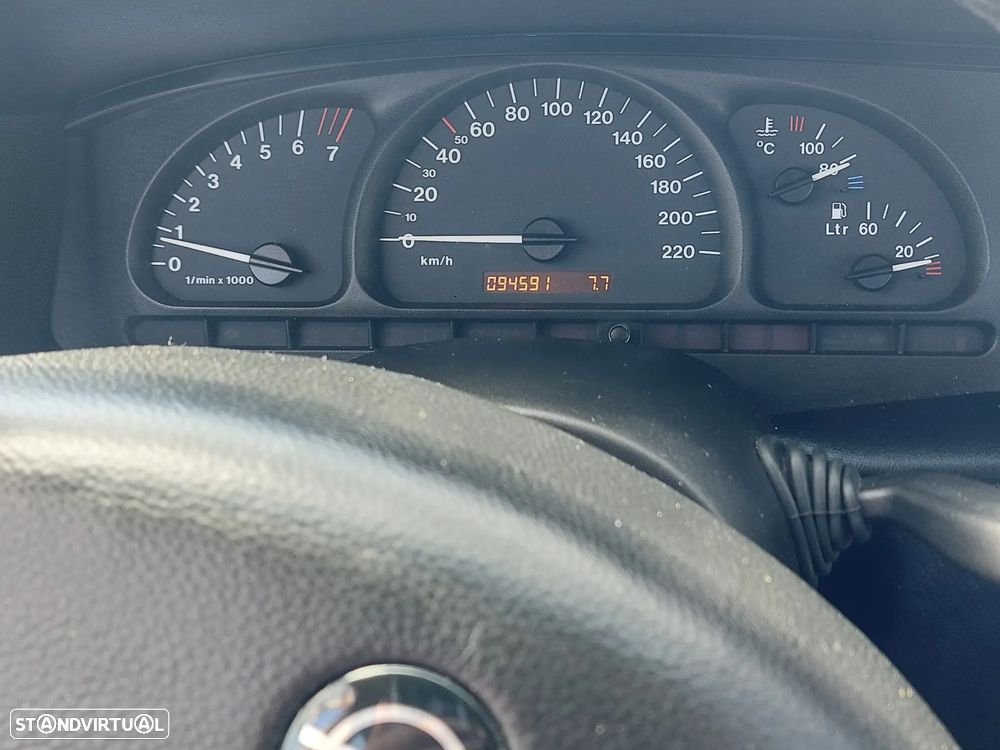 Opel Vectra - 2