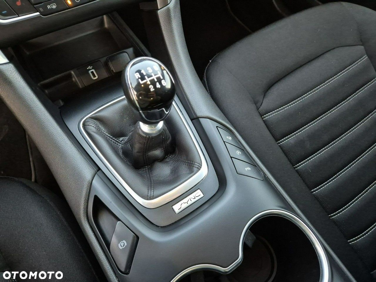 Ford Mondeo - 20