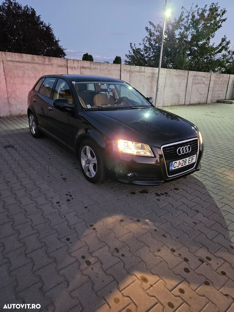 Audi A3 1.6 TDI DPF Ambiente - 2