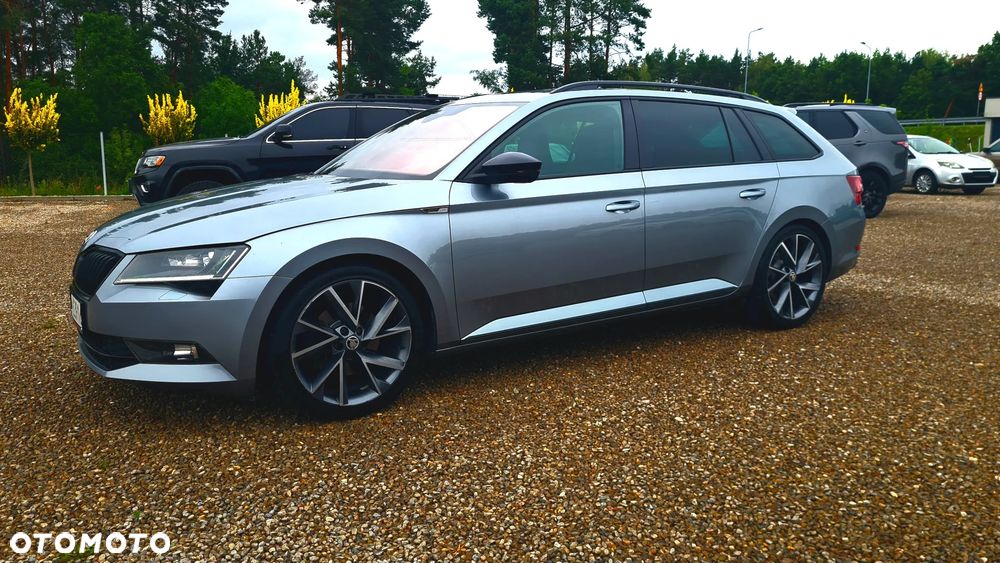 Skoda Superb 2.0 TDI Sportline DSG - 14