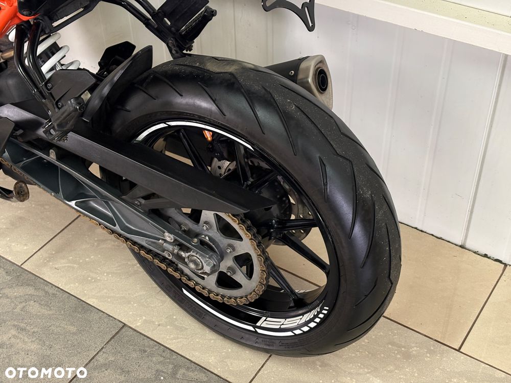 KTM Duke 125 - 10