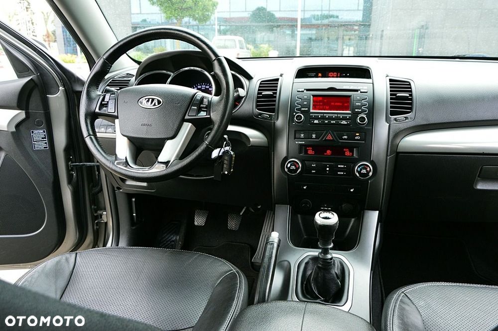 Kia Sorento - 26