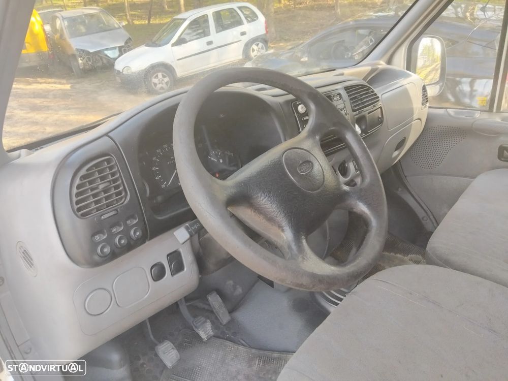 Ford Transit Tourneo 2.5 D LX Curta - 9