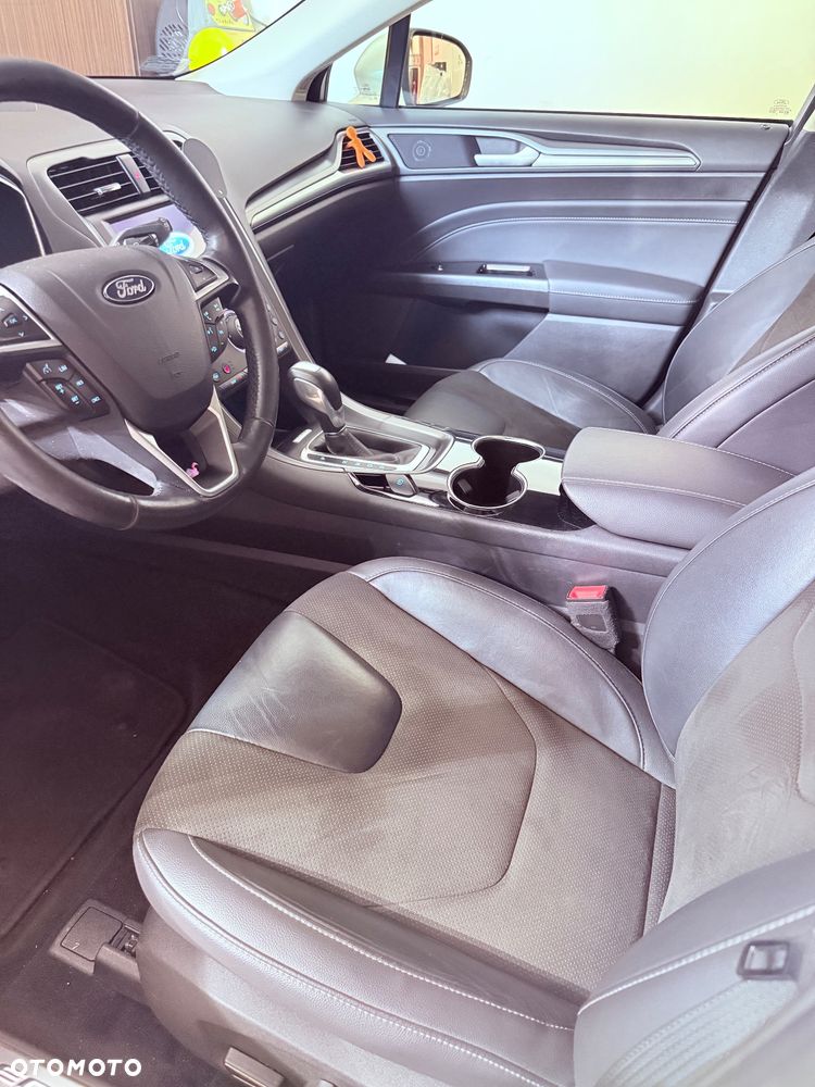 Ford Mondeo 2.0 TDCi Titanium PowerShift - 6