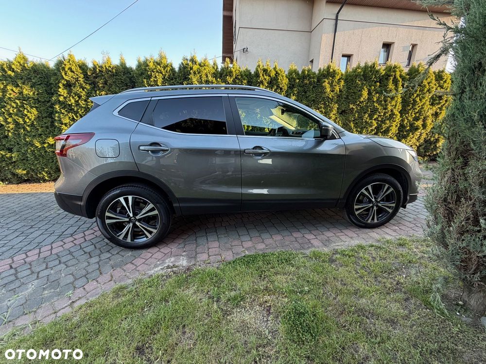 Nissan Qashqai 1.3 DIG-T N-Connecta EU6d - 6