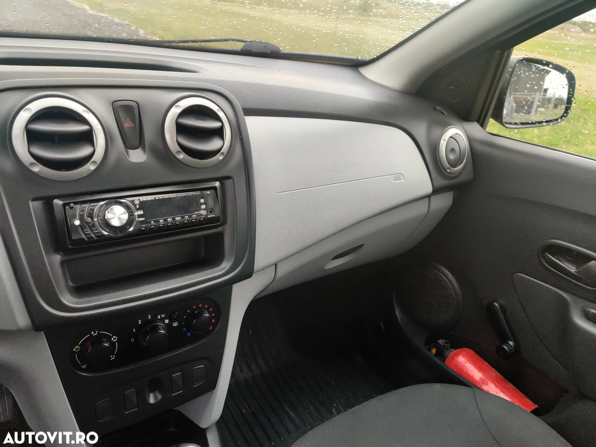 Dacia Logan 1.2 75CP Acces - 8