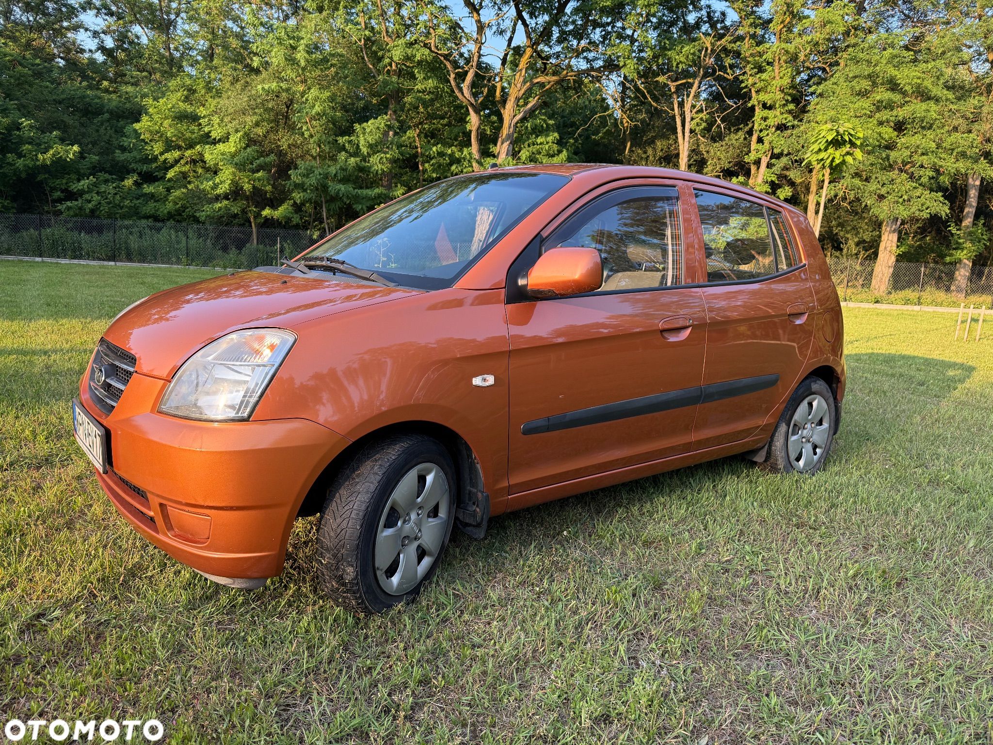 Kia Picanto 1.0 (air2 swo) / Family + - 1
