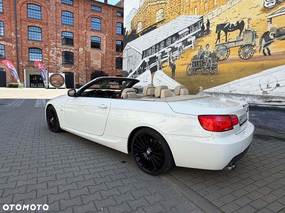 BMW Seria 3 330i - 2