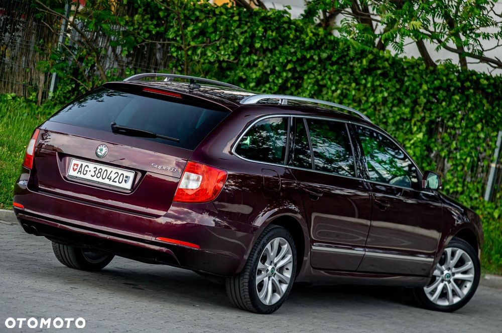 Skoda Superb 1.8 TSI DSG Exclusive - 11