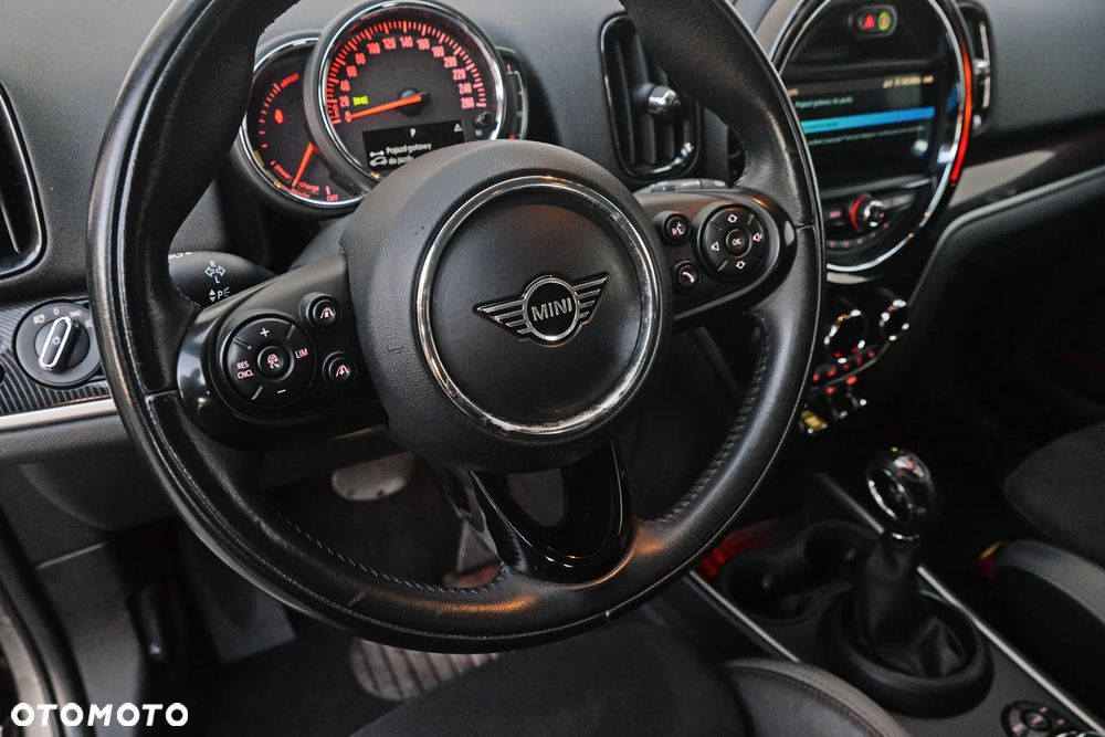 MINI Countryman Cooper SE ALL4 John Cooper Works Trim - 34