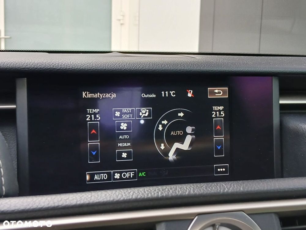 Lexus RC 200t / 300 F Sport - 19