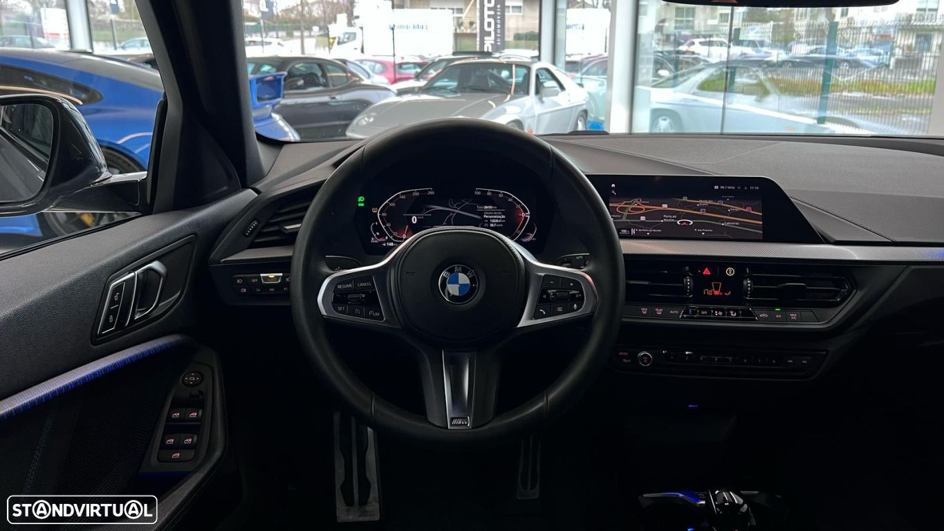 BMW 116 d Pack Desportivo M Auto - 16