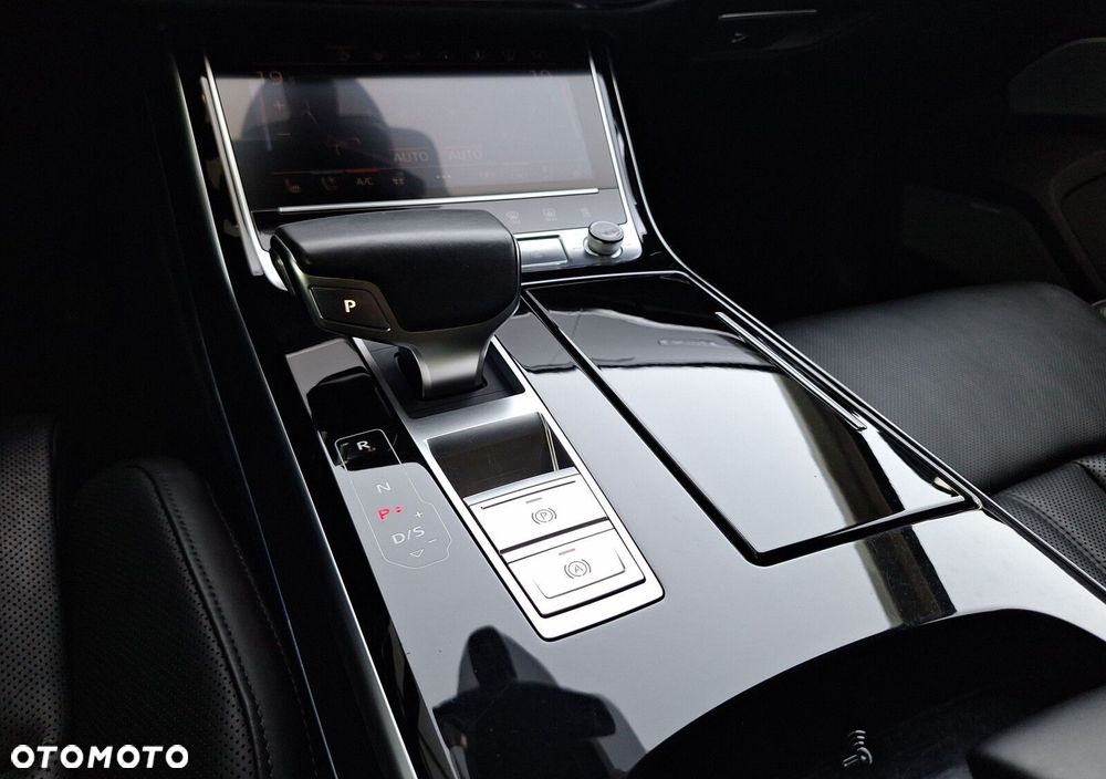 Audi A8 L 55 TFSI mHEV Quattro Tiptr - 16