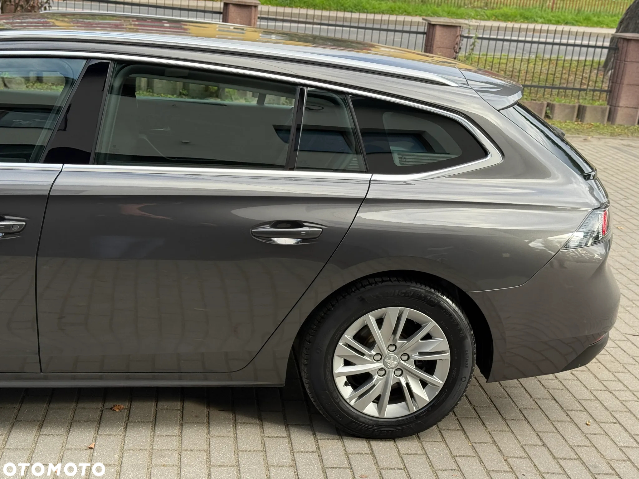 Peugeot 508 1.2 PureTech Active S&S EAT8 - 15