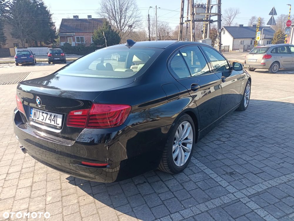 BMW Seria 5 520d xDrive - 5