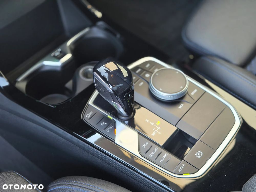 BMW Seria 2 218d M Sport sport - 24
