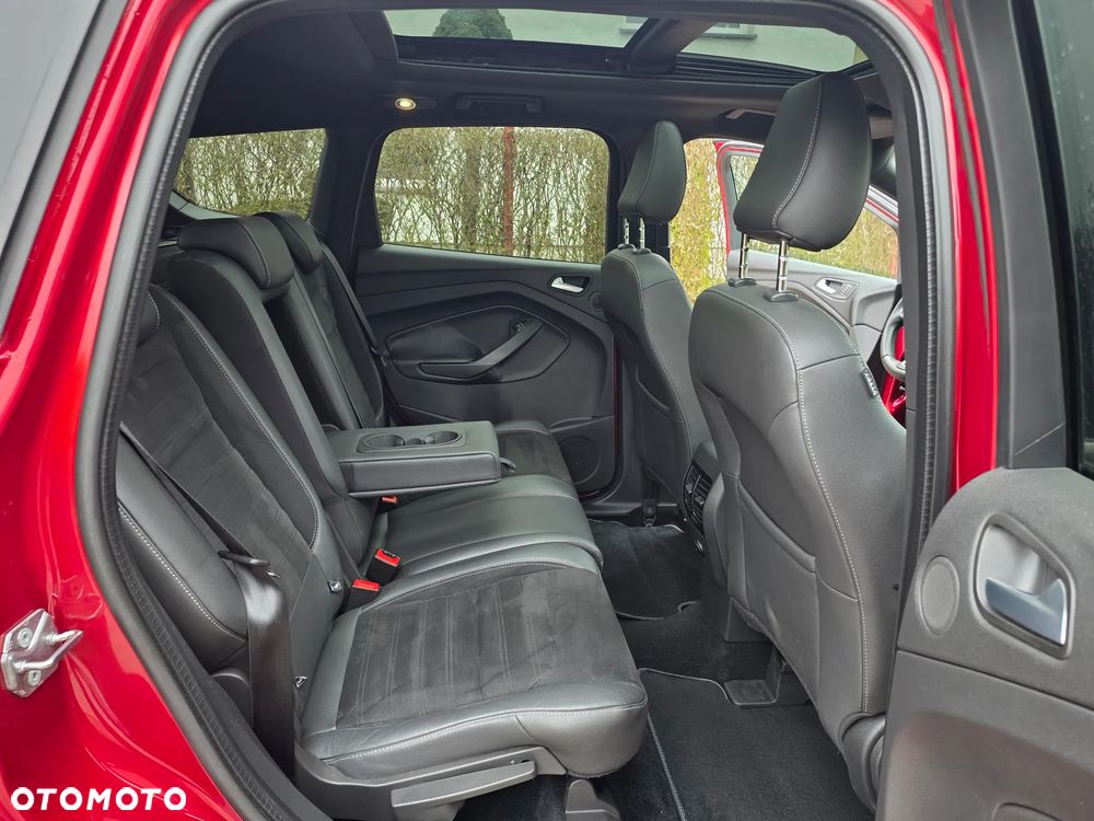 Ford Kuga 1.5 TDCi 2x4 ST-Line - 23