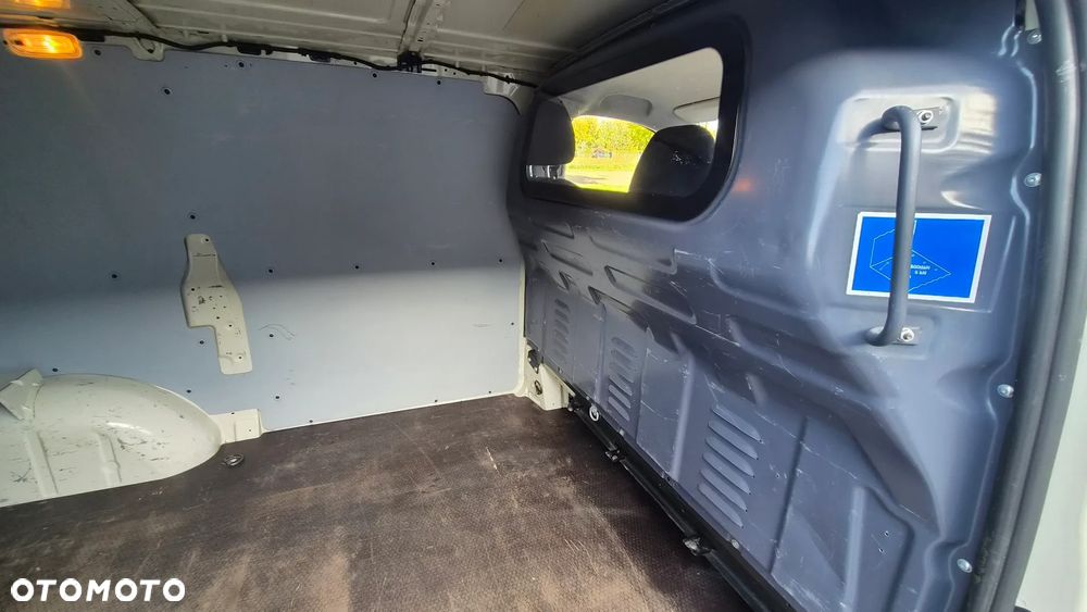 Mercedes-Benz VITO - 19