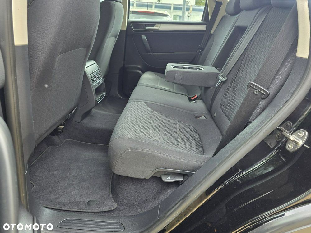 Volkswagen Touareg 3.0 V6 TDI BMT Business Line - 12