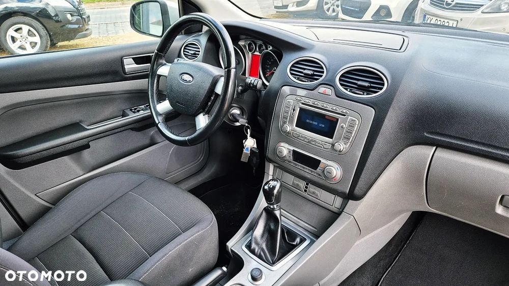 Ford Focus 1.8 FF Platinium X - 36